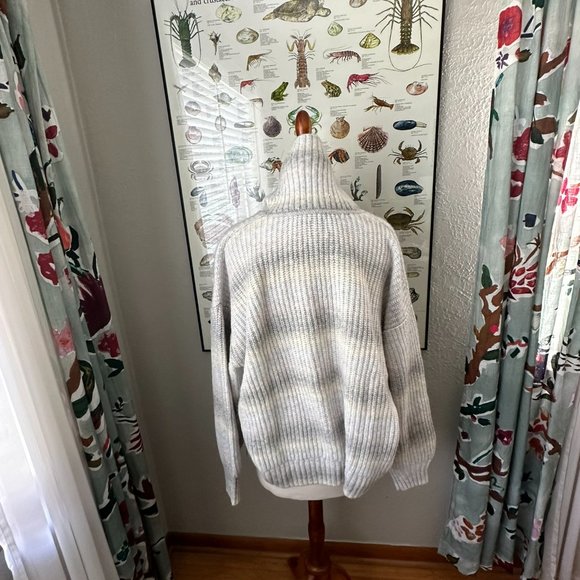 GAP Shaker-Stitch Turtleneck Sweater - Picture 5 of 16